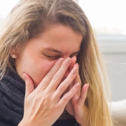 Allergie respiratorie in inverno: sintomi, diagnosi e differenze con il raffreddore